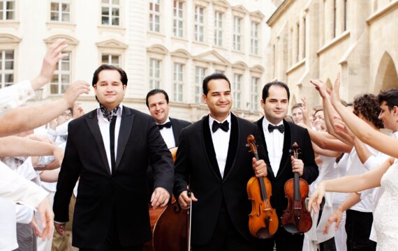 Janoska Ensemble: Revolution der Klassik im Konzertsaal