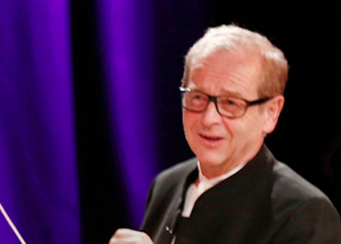 Egon Achatz Egon Achatz, der Bandleader der Sinatra All Star Big Band