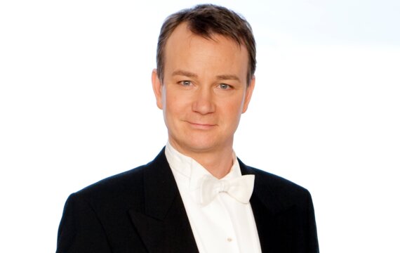 Alexander Pinderak, Tenor: Opernsänger der Volksoper Wien
