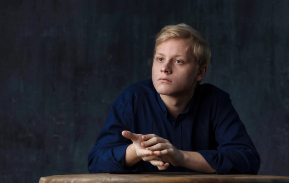 Der Pianist Alexander Malofeev | © Liudmila_Malofeeva
