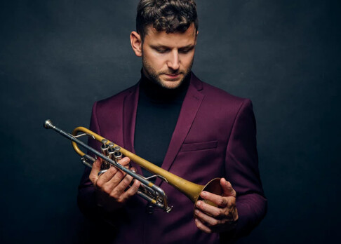 Christoph Moschberger ist ein deutscher Trompeter, Komponist und Arrangeur