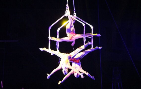 Air Trio: Luftakrobatik-Showact bei A Circus Symphony