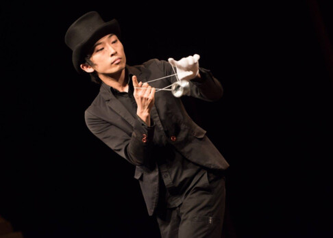Der japanische YoYo-Profi Naoto Okada